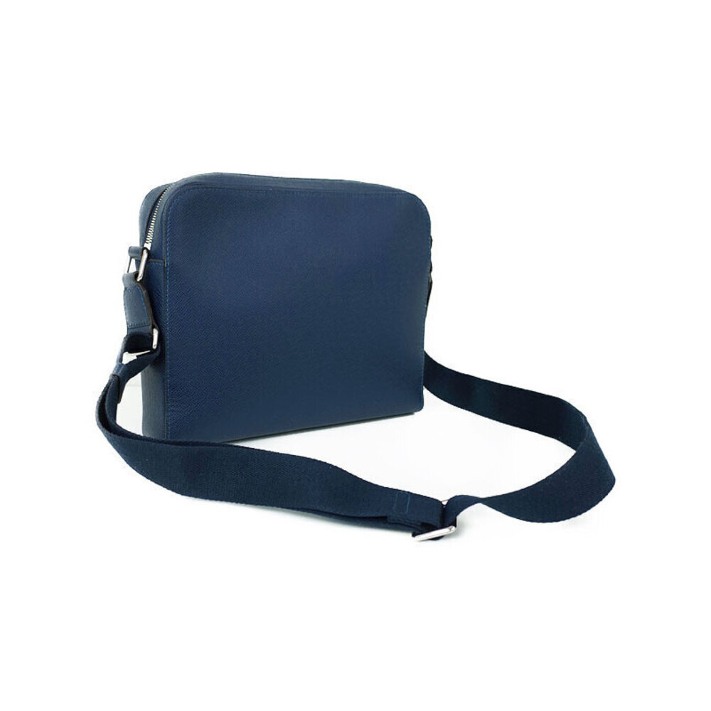 Louis Vuitton Taiga Anton Shoulder Bag Messenger